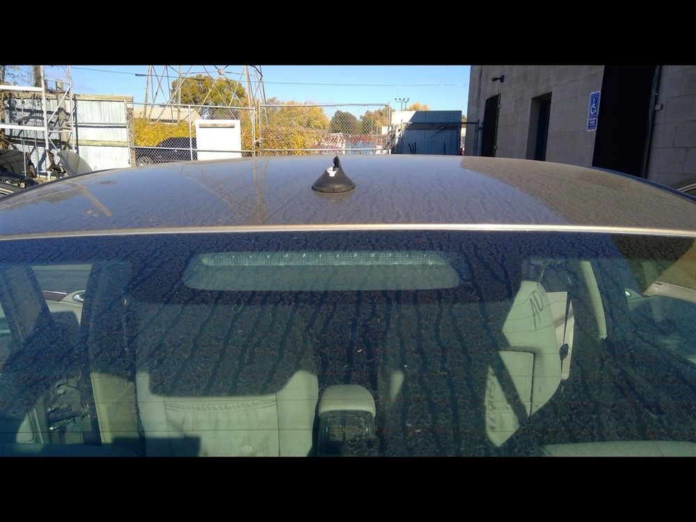 9-3       2004 High Mounted Stop Light 1068772