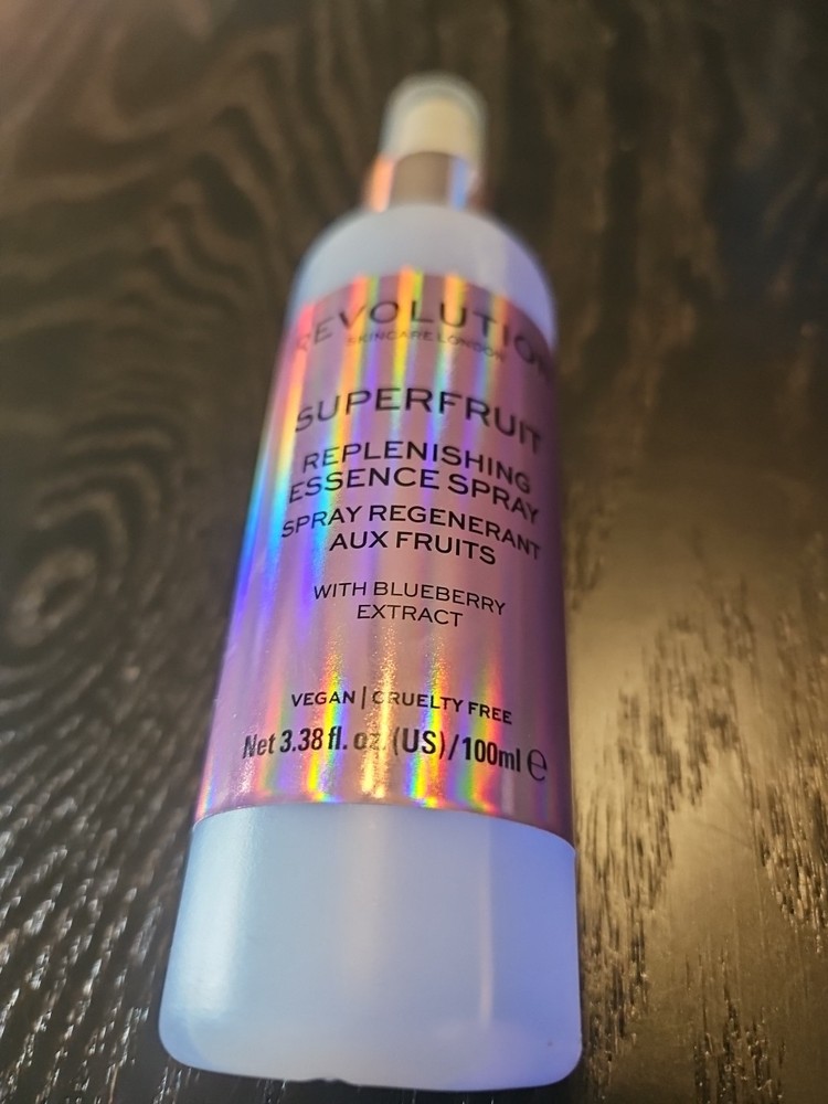 Revolution Superfruit Replenishing Essence Spray