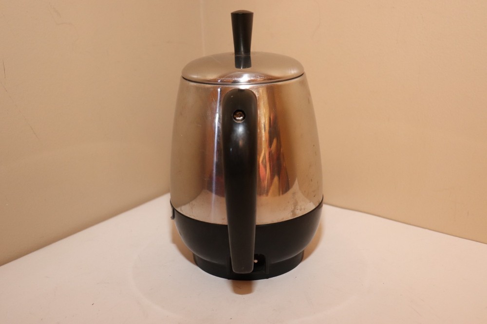 Farberware 134B Superfast Fully Automatic 2-4 Cup Electric Coffee Percolator Pot