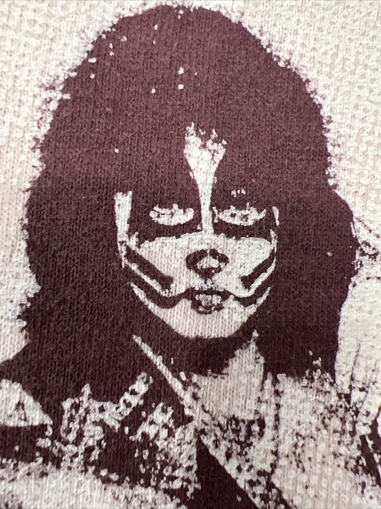 NWOT Women’s KISS’s Band Concert Tour Shirt 2XL Pink Gene Simmons Paul Stanley