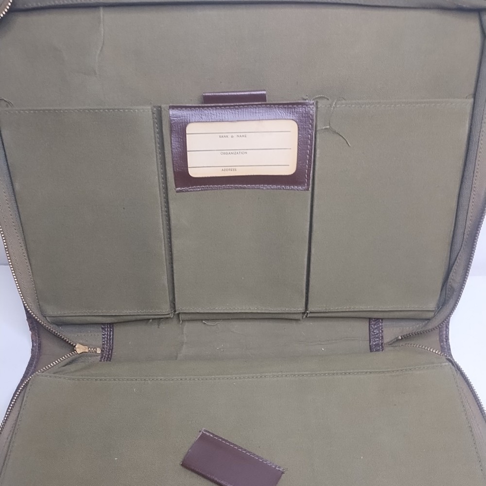Rare Vtg US Army Air Corps Zippered Pilot Navigation Kit Brown Leather w pockets