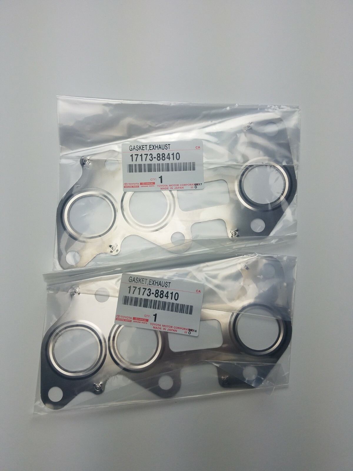 Toyota OEM VVTI 1JZ-GTE Exhaust Manifold Gasket To Head 17173-88410 X2