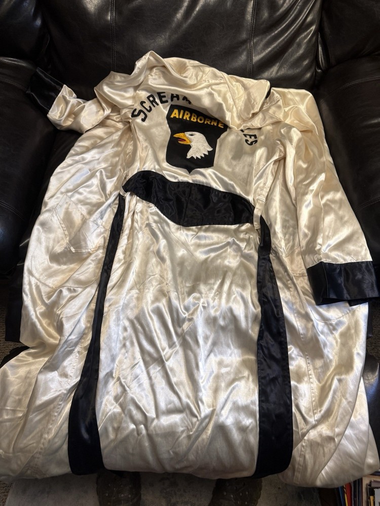 WWII Korean War Era US Army 101st Airborne Silk? Boxing Robe Id’d