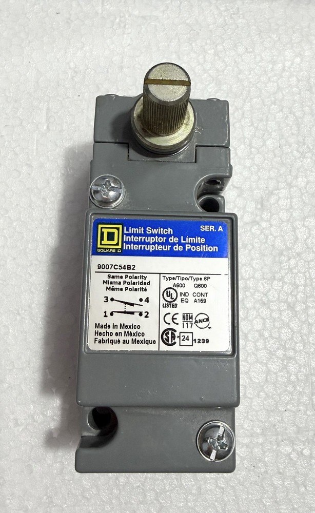 | NEW WITHOUT BOX | SQUARE D LIMIT SWITCH SER . A 9007C54B2