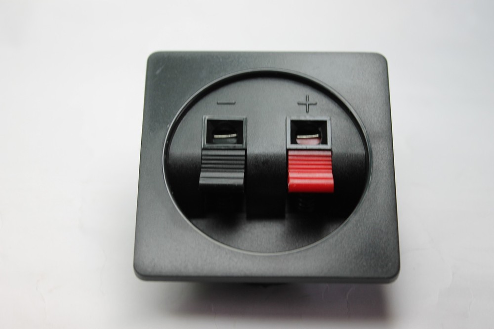 Speaker Connection Terminal Square 1 X 4 Pieces