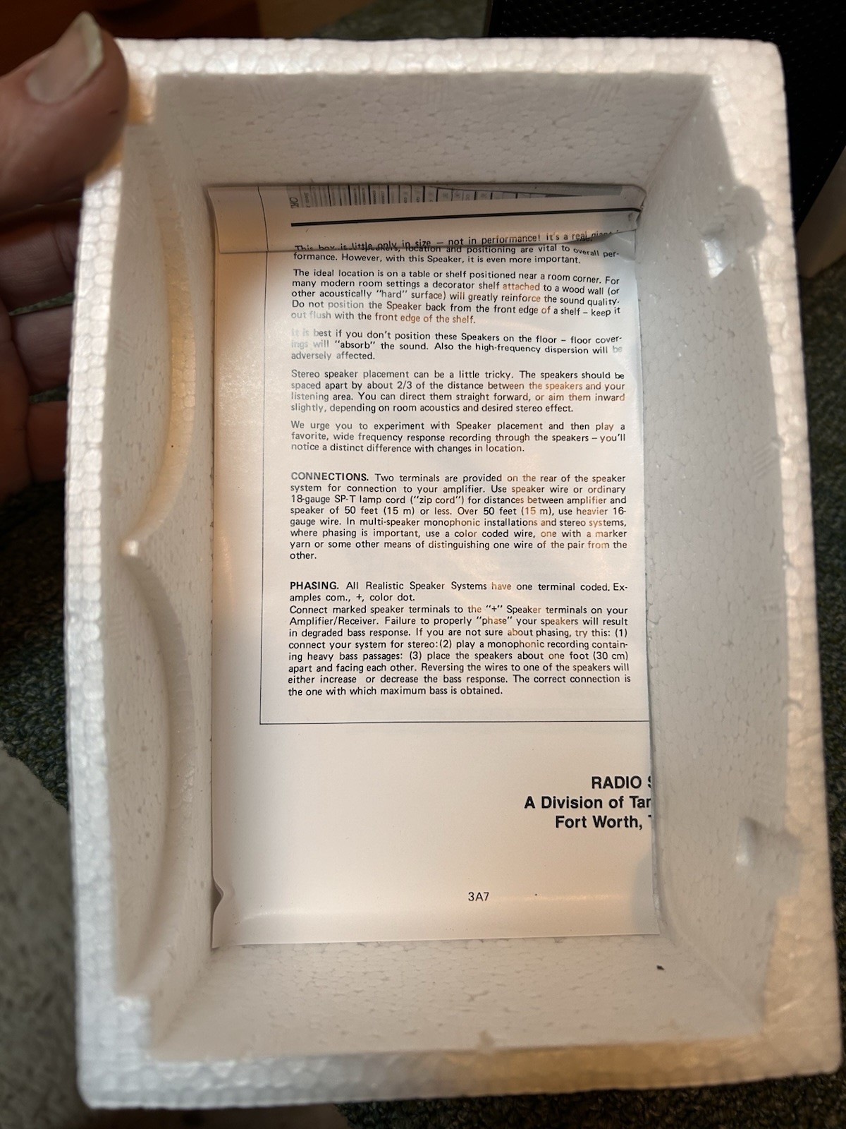 Lot Of 2 Realistic Minimus-7 Black 40W Bookshelf Speakers