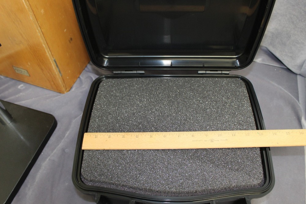 DEMO - Gemini Hard-sided case with pinch & plunk foam