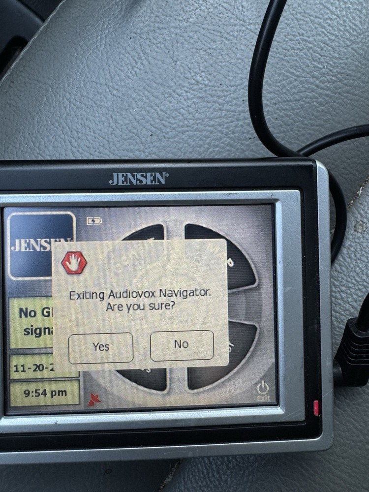 TOUCH&GO NAVIGATEUR AUTOMOBILE PORTABLE