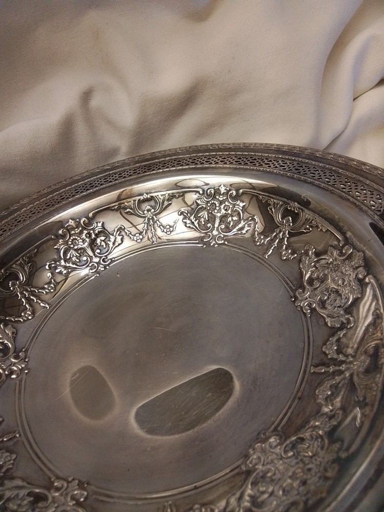 Vintage International Silver Co Silverplated 8" Bowl With Pierced Rim