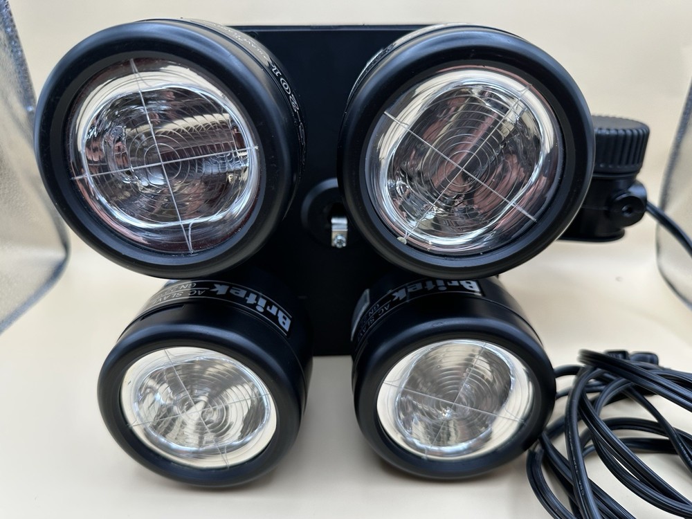 Britek S-201 AC Slave Flash 4 Head Studio Strobe Light GN22 Tested Working
