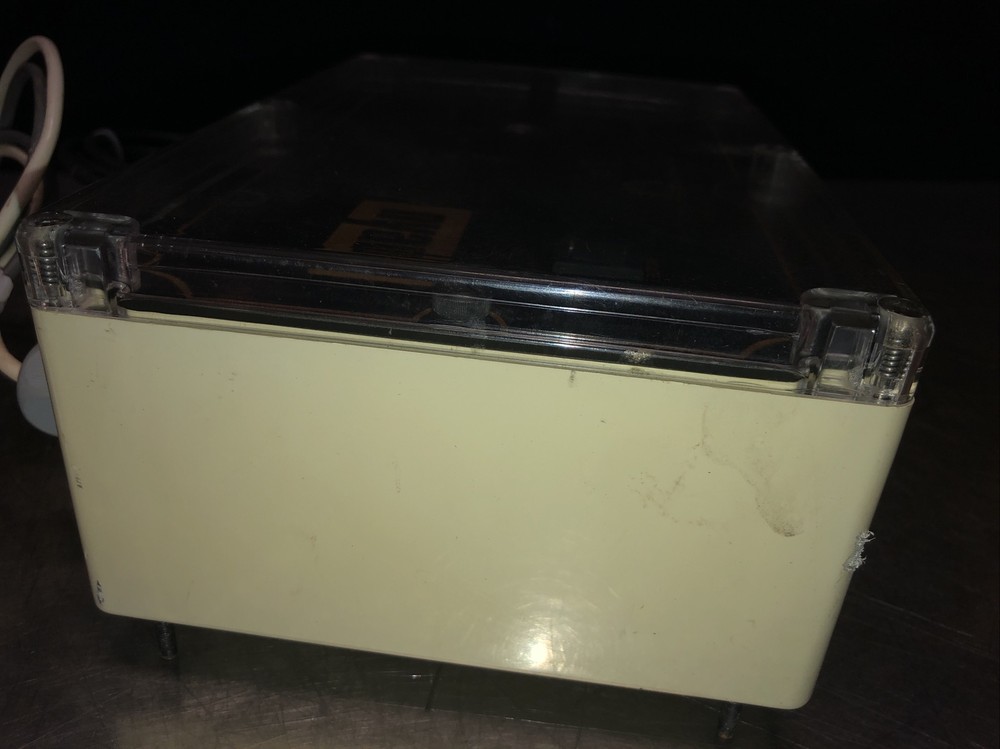 NYAD HYGROMETER DEWPOINT MOISTURE ANALYZER MODEL 150 103180