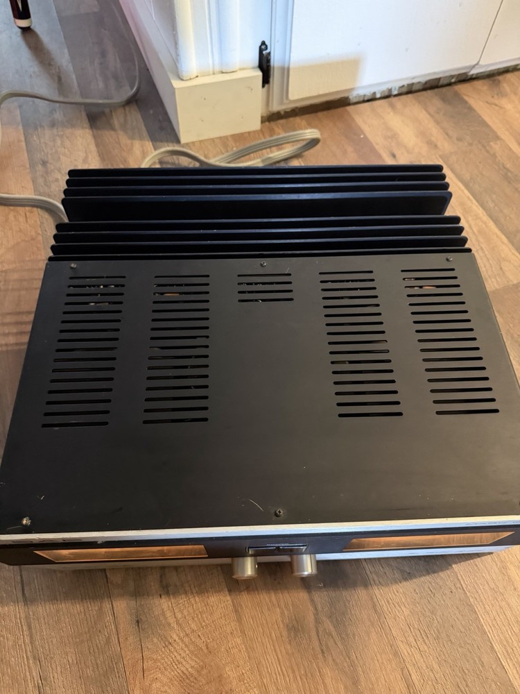 SAE Mark 3 cm Power Amplifier UNTESTED But Powers On.