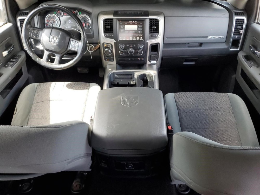 2016 Dodge RAM 1500 Air Shutter