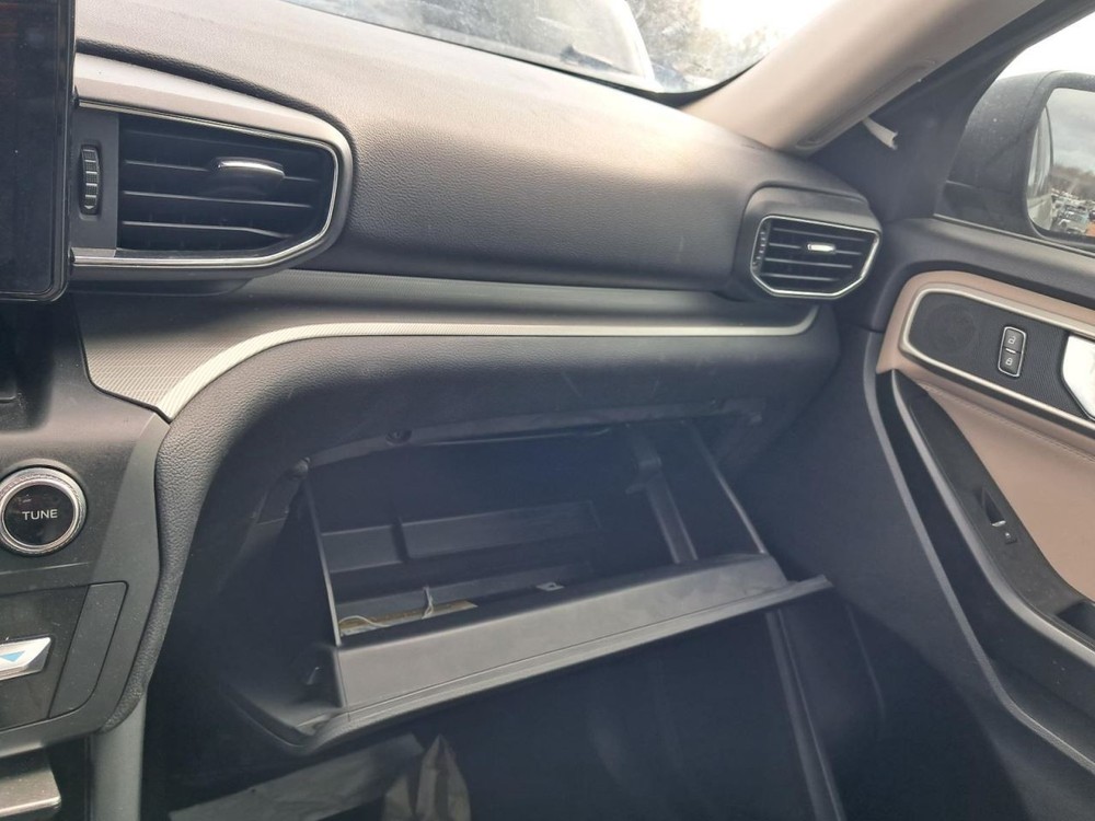 EXPLORER  2020 Glove Box 4885538