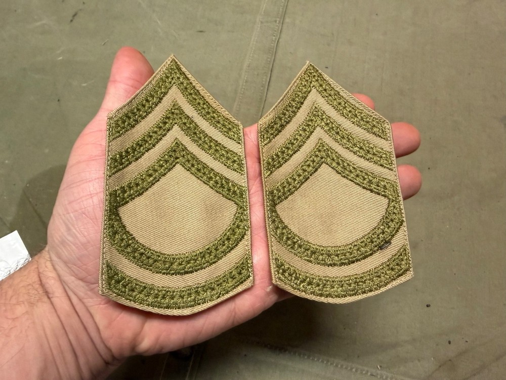 ORIGINAL WWII US ARMY NCO TECHNICAL SERGEANT JACKET INSIGNIA CHEVRONS