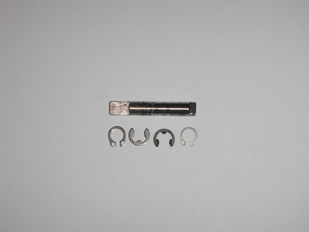 Shaft for Pan in Breadman Bread Maker Model TR2200C (3-rivet pan version only)