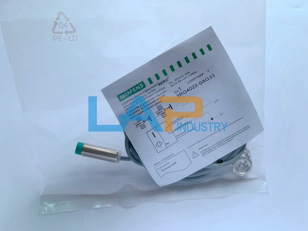 1PCS NEW FOR Siemens Proximity switch Sensor 3RG4022-0AG33