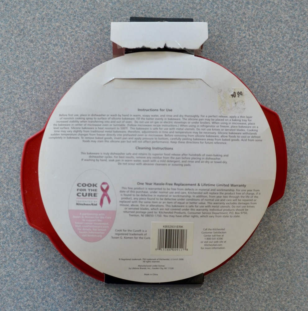 ^KITCHENAID 9" RED ROUND SILICONE CAKE PAN