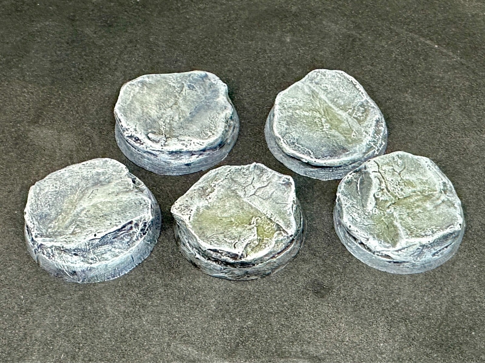28mm (5) Resin Base Slate v2 Rock Scenic Miniature Warhammer 40k Base Set