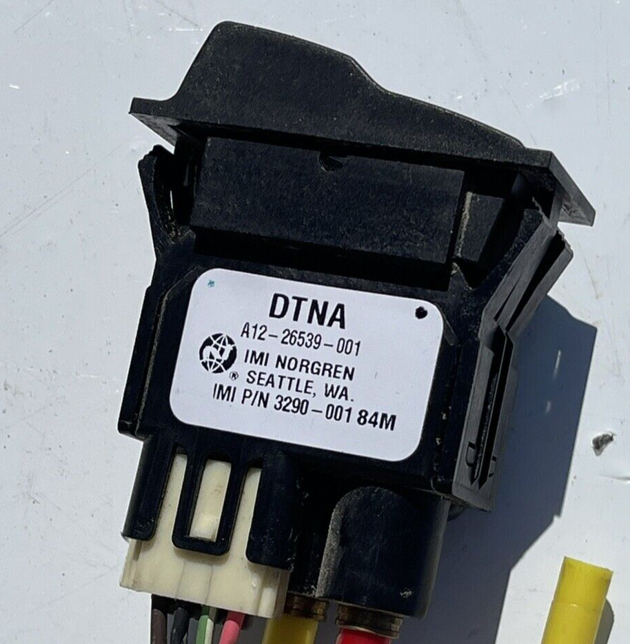 Freightliner Cascadia Axle Inter Lock Console Dash Switch OEM A1226539001