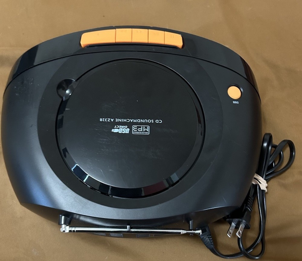 Philips CD Soundmachine Model AZ328 With Dynamic Bass Boost
