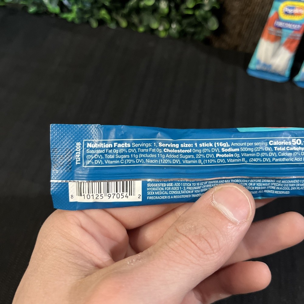 Liquid I.V. Hydration Multiplier Electrolyte Drink Mix Popsicle Firecracker 0.56