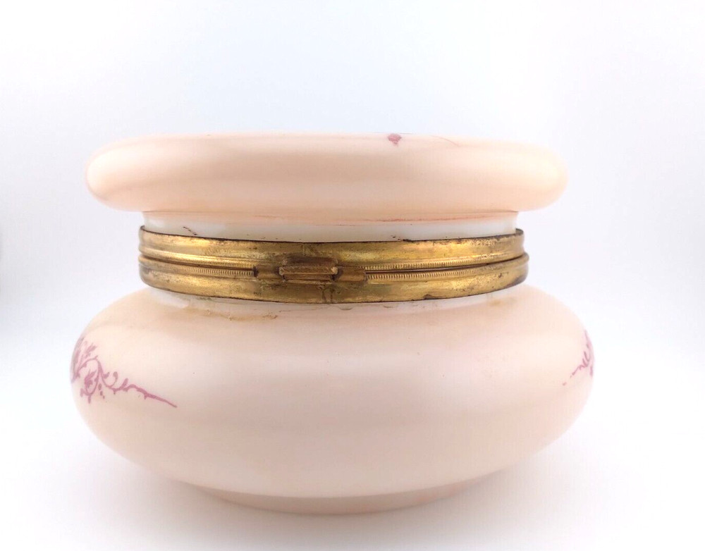 Lidded Powder Box with Cherub