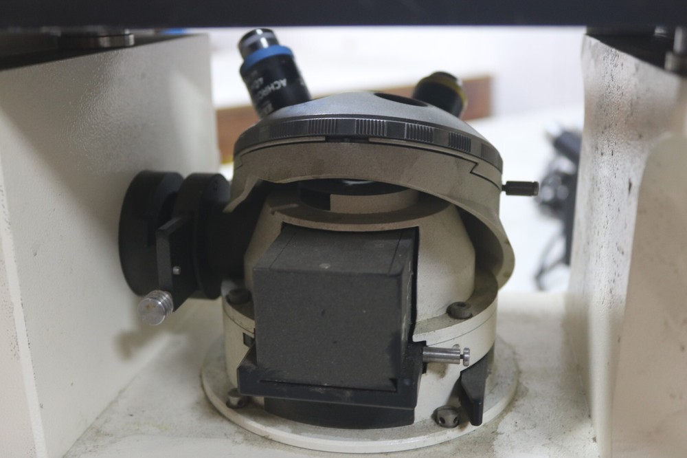 Ziess Axiovert 10 Microscope