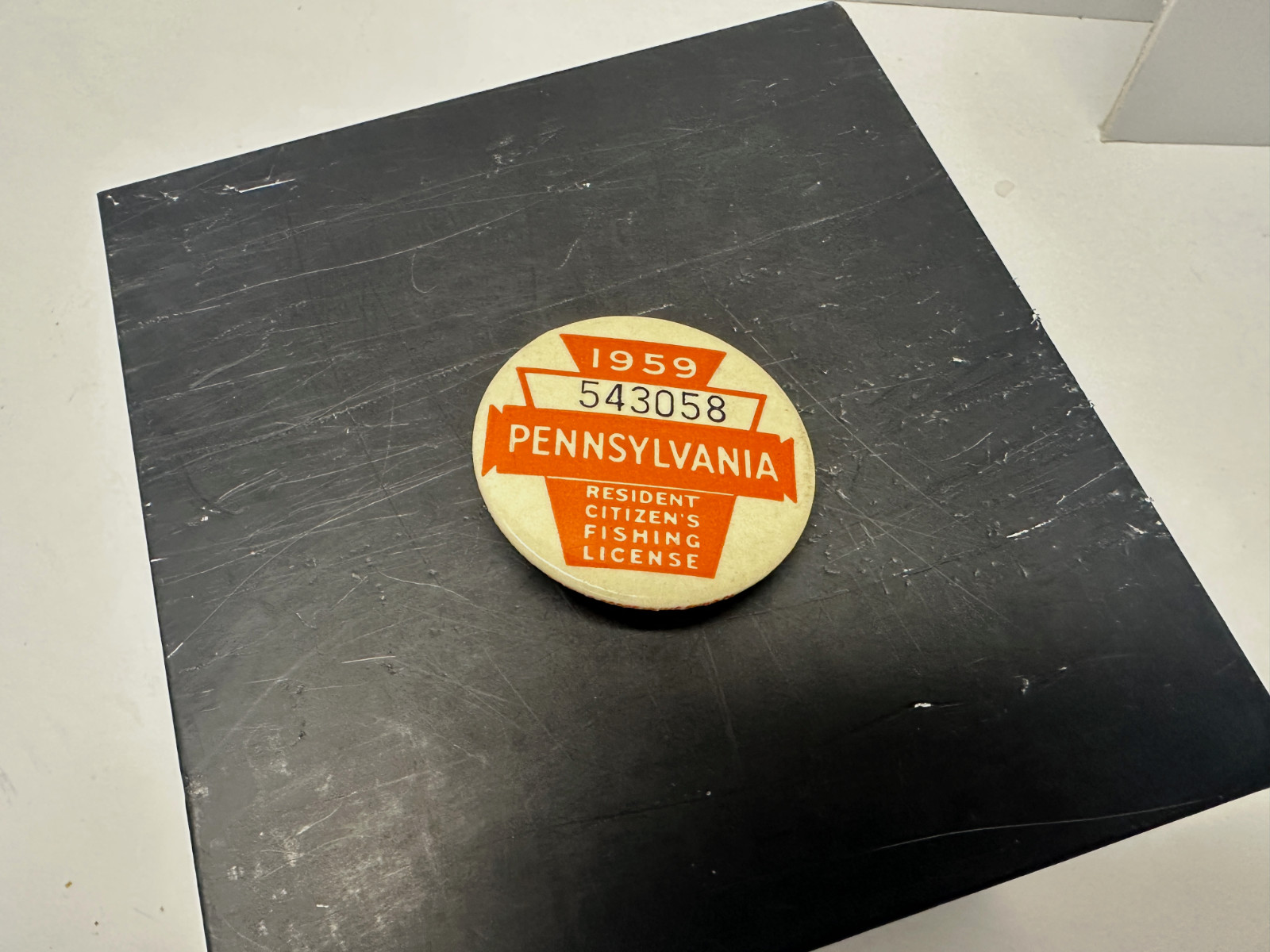 1959 PA Fishing License Button #543058 Vintage PA Resident Angler Badge