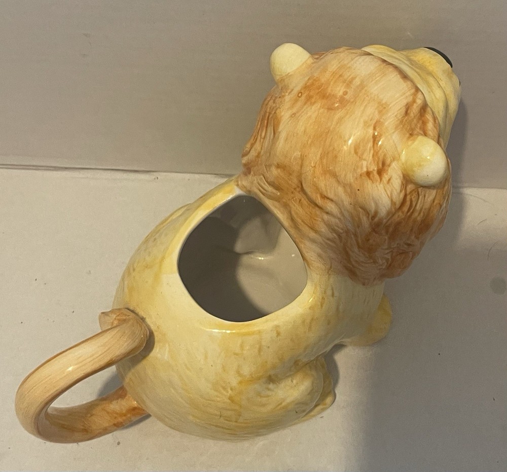 Vintage Ceramic Lion Pitcher 48oz