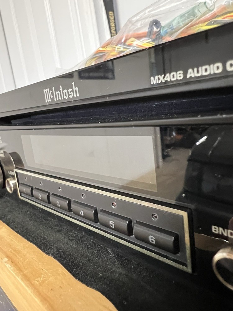 McIntosh Mx406 CD Player In Dash Receiver