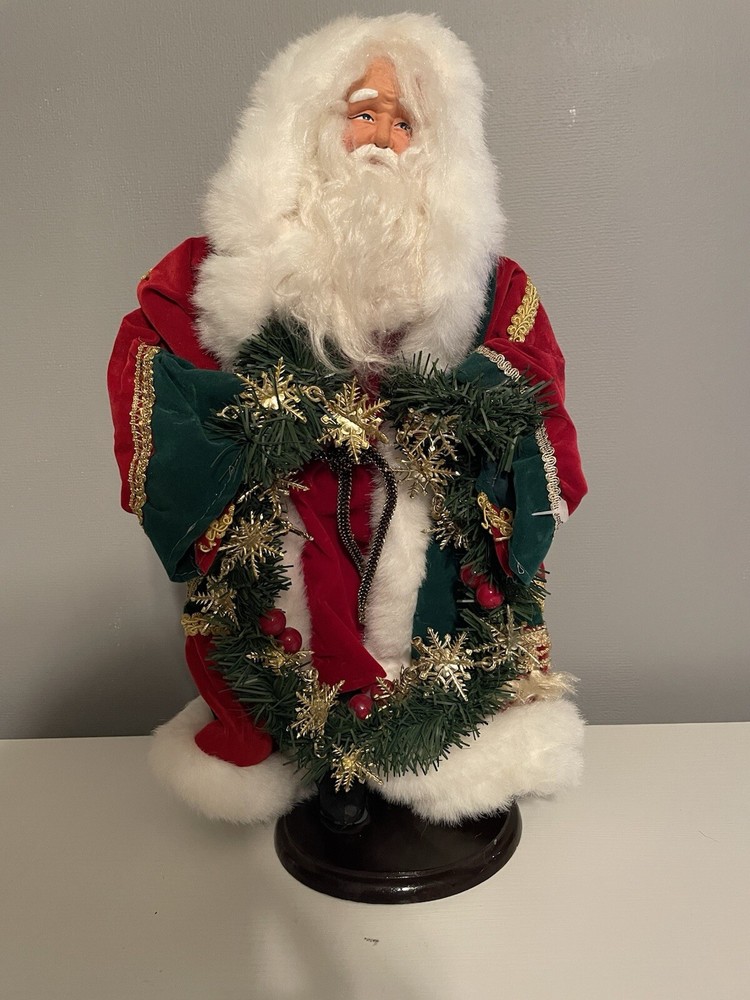 Santa Clause Statue