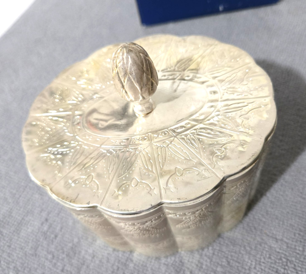 Vintage International Silver Co Silver Plated Lined Oval Trinket Jewelry Box