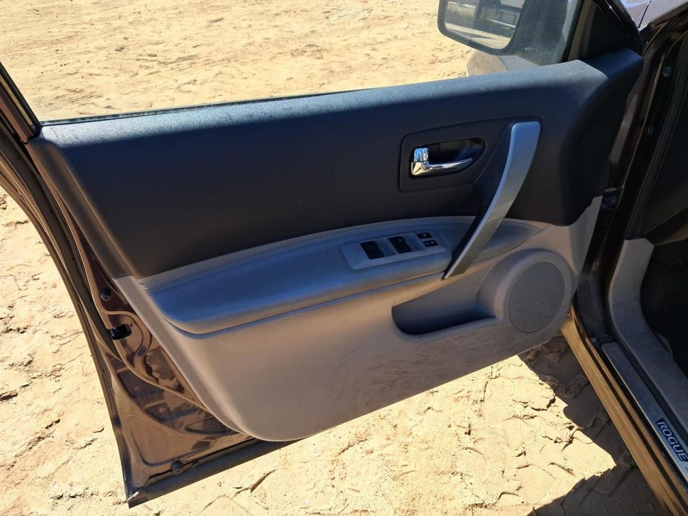 ROGUE 2013 Glove Box 4813543