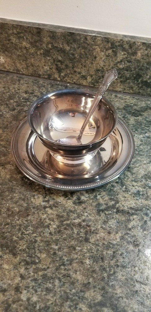 Vintage Wm. A. Rogers Oneida LTD Silver Plated Bowl & Saucer w/ Spoon