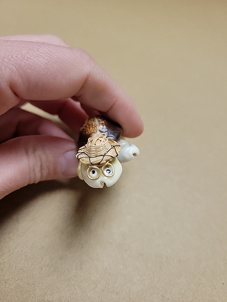 Handmade Seashell Turtle Tortoise Shell with Wire Glasses Hat