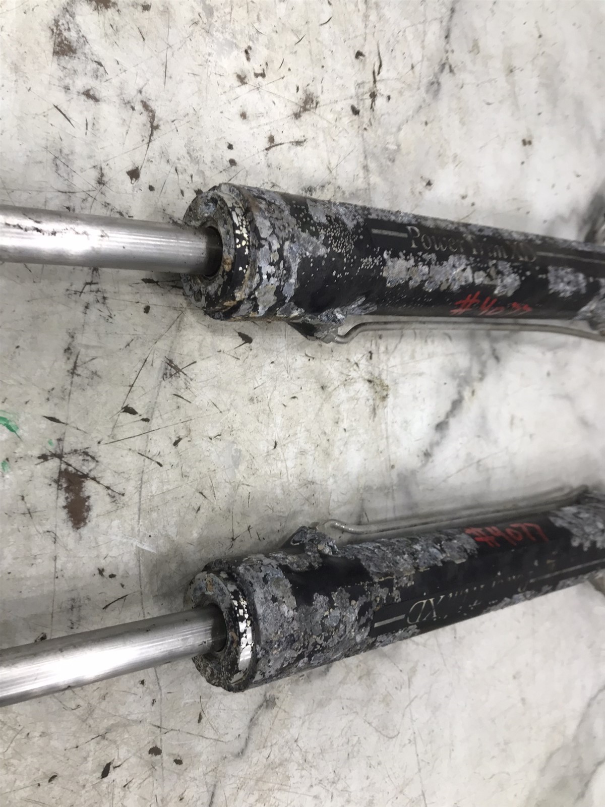 Mercury MerCruiser Alpha Bravo trim tilt lift hydraulic cylinders Power Trim XD