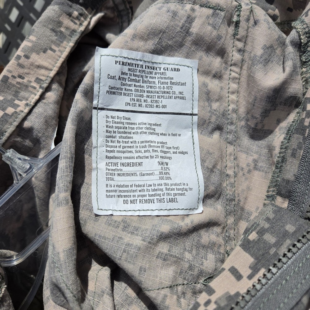 Army Combat Uniform ACU Coat Flame-Resistant Medium Regular Insect-Repellent NWT