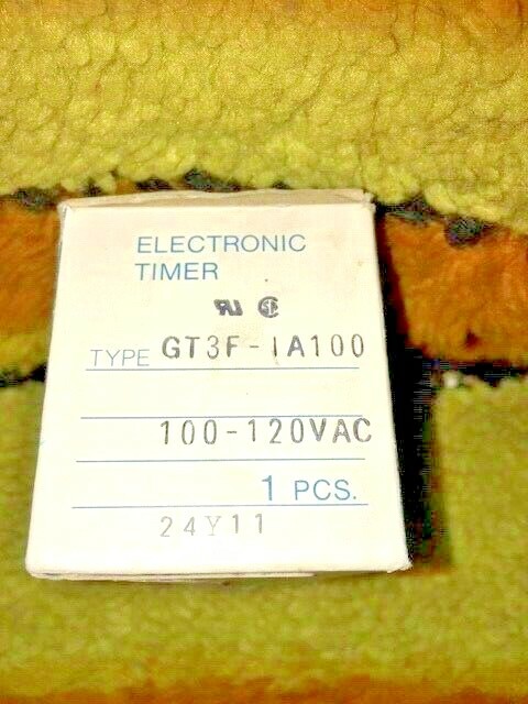 IDEC GT3F-1A100 Electronic Timer Relay, 1-180 Seconds, 120V, New Open Box