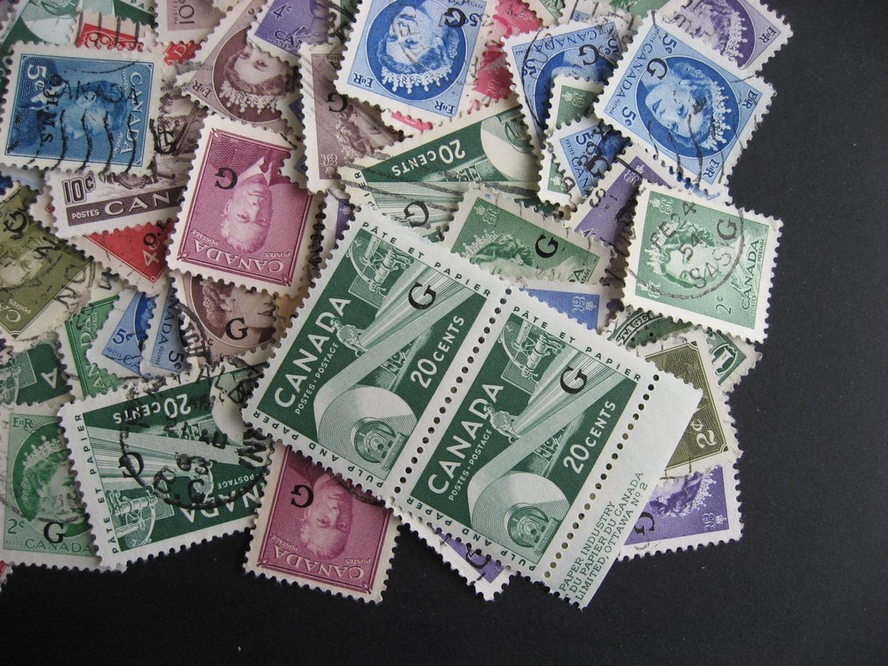 Canada official overprinted, perfin mixture 100 (duplicates, mixed cond) U, M