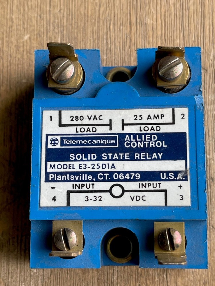 TELEMECANIQUE ALLIED CONTROL MODEL E3-25D1A SOLID STATE RELAY 25A 280VAC