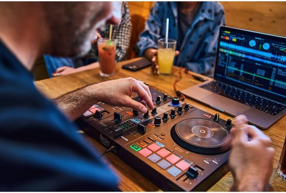 Djcontrol Inpulse 300 MK2 USB DJ Controller – Beginner DJ Set, 2-Deck Mixer with