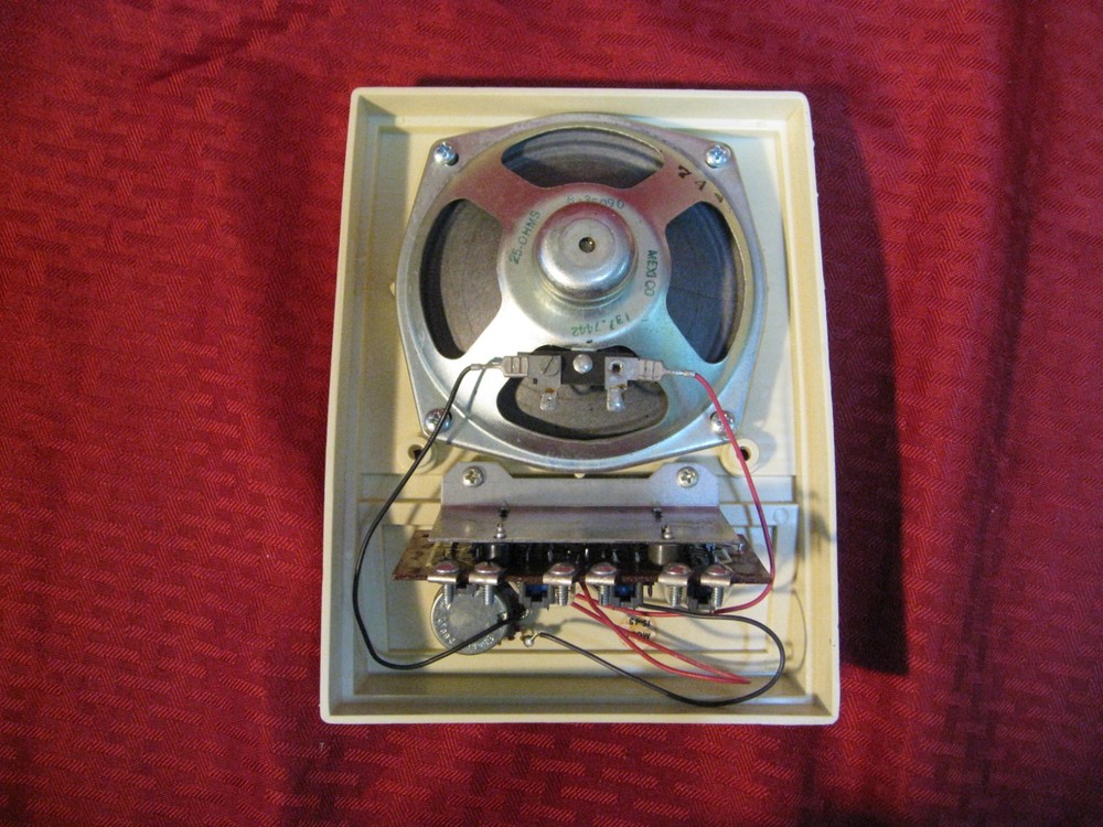 NuTone IS-45 Inside 5" intercom Speaker New In Box but Missing Volume Knob