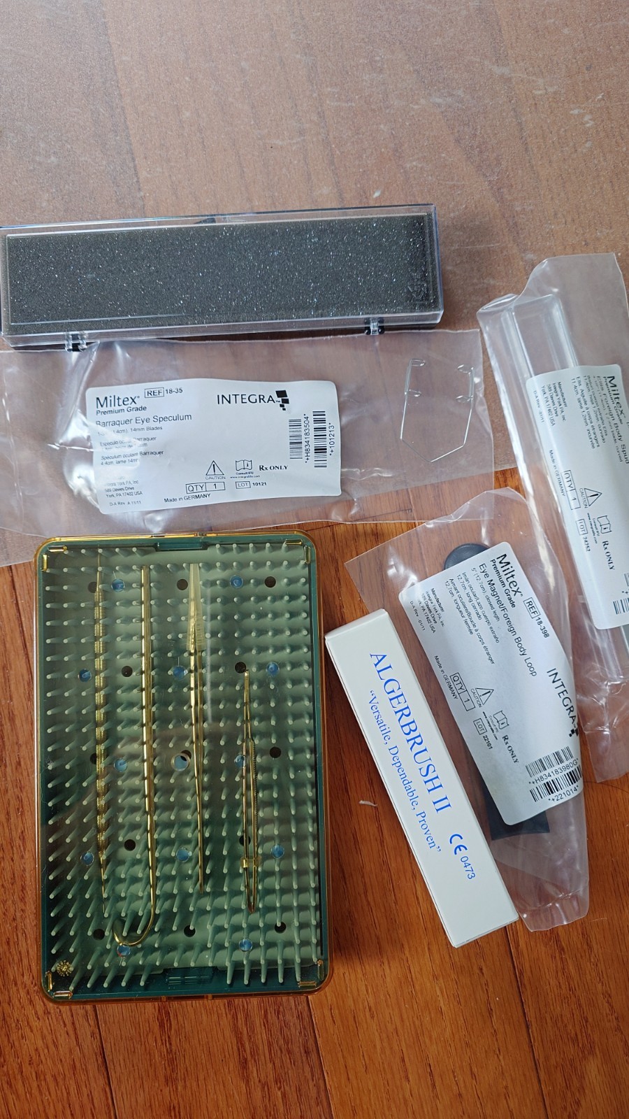 ophthalmic foreign body removal kit with alger brush