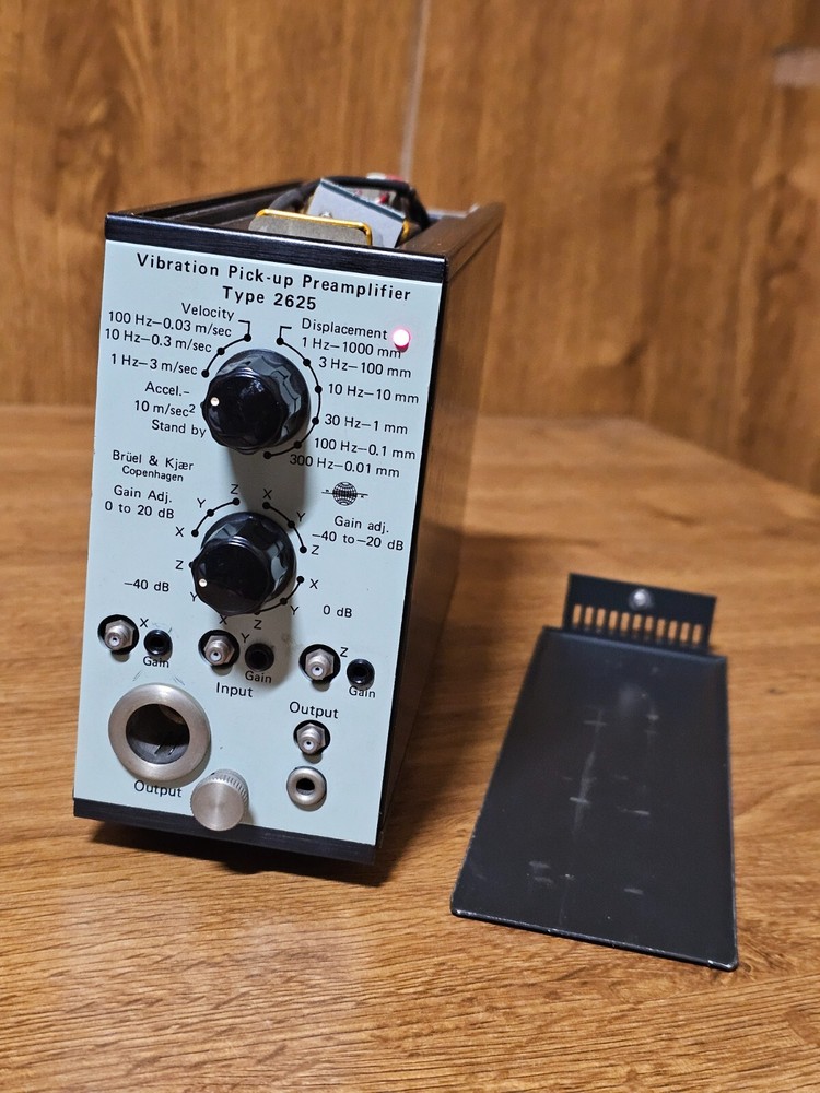 Bruel & Kjaer Type 2625 / Vibration Pick-up Preamplifier (#2158)