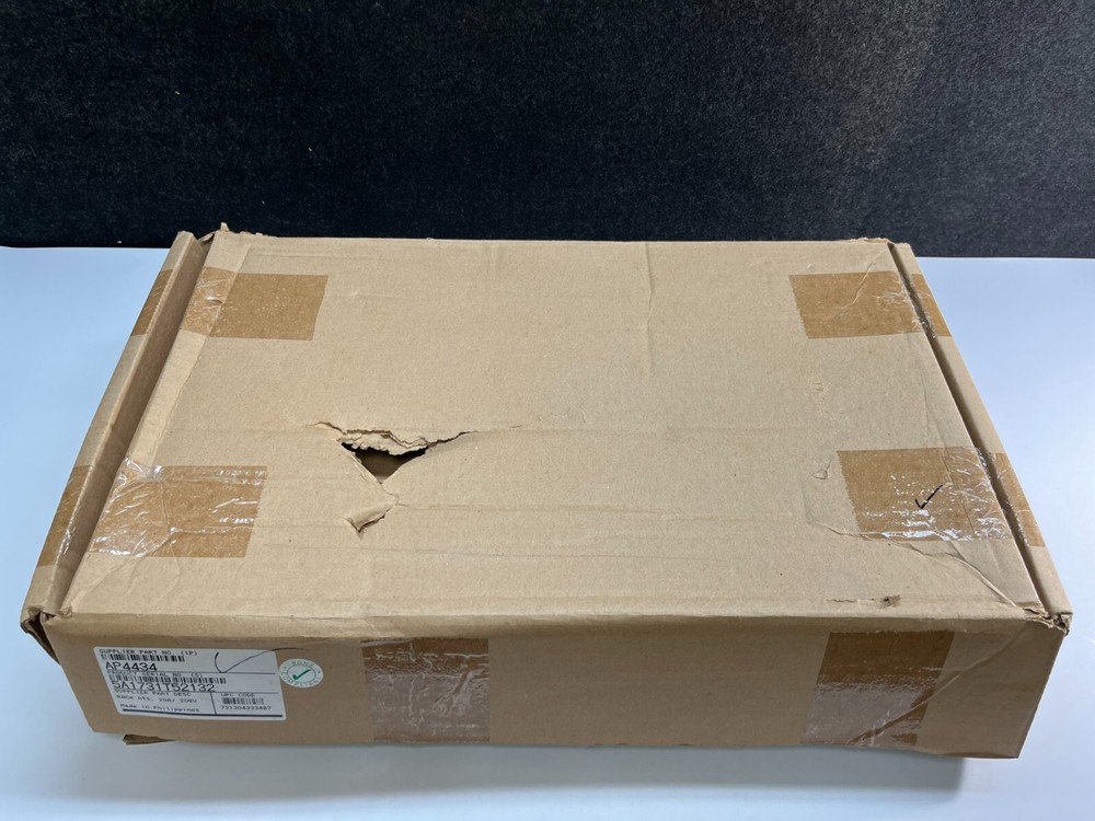 APC AP4434 Rack ATS 208V Automatic Transfer Switch Rack