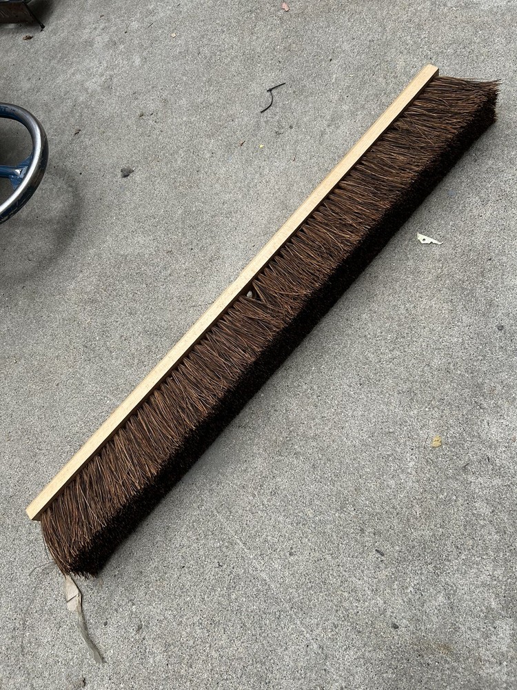 Board Walk Palmyra Brush 36 Inch