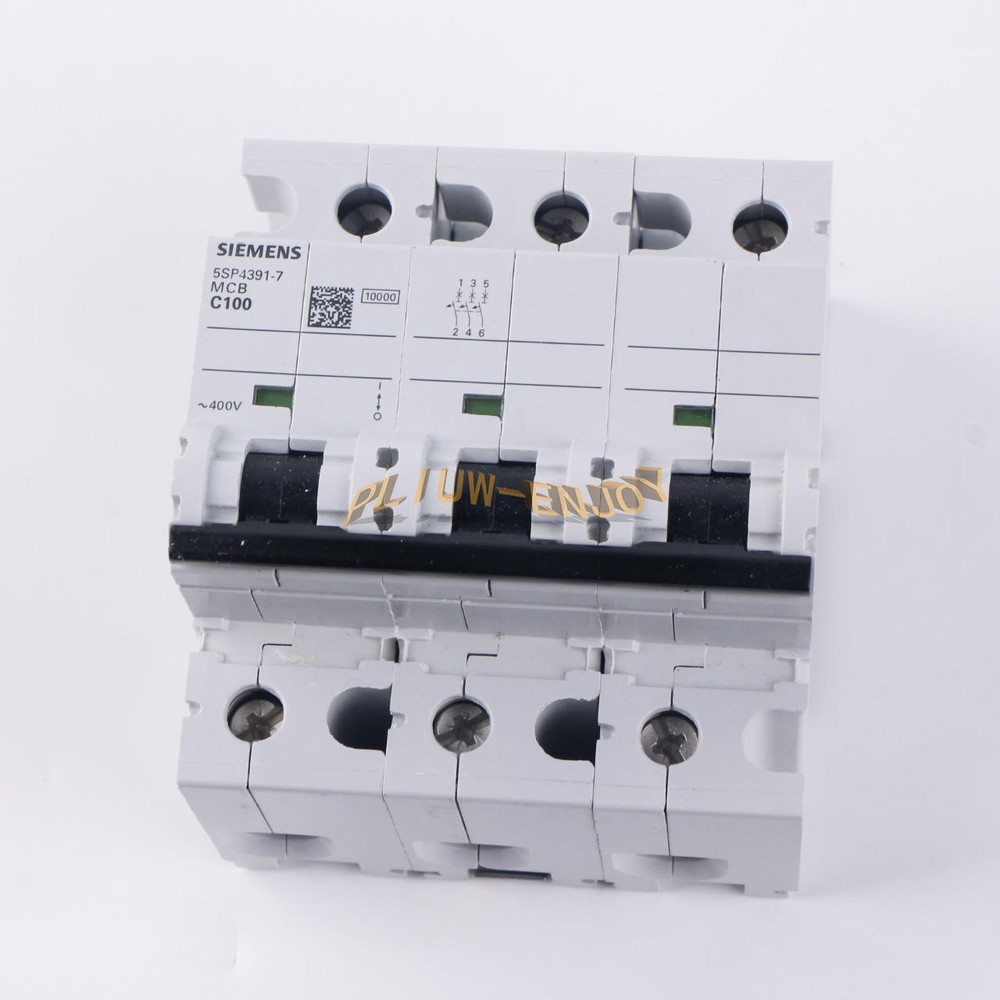 1PCS NEW Siemens Switch 5SP4391-7 3P