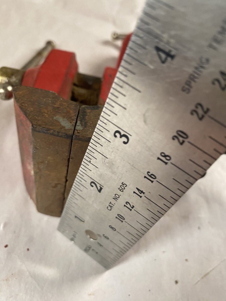 Vintage 2 1/2" Bench Vise
