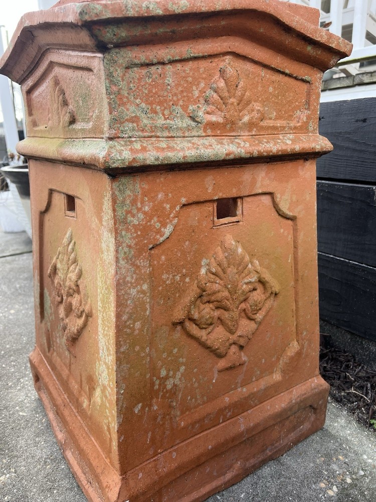 ANTIQUE 19th CENTURY TERRA COTTA CHIMNEY
